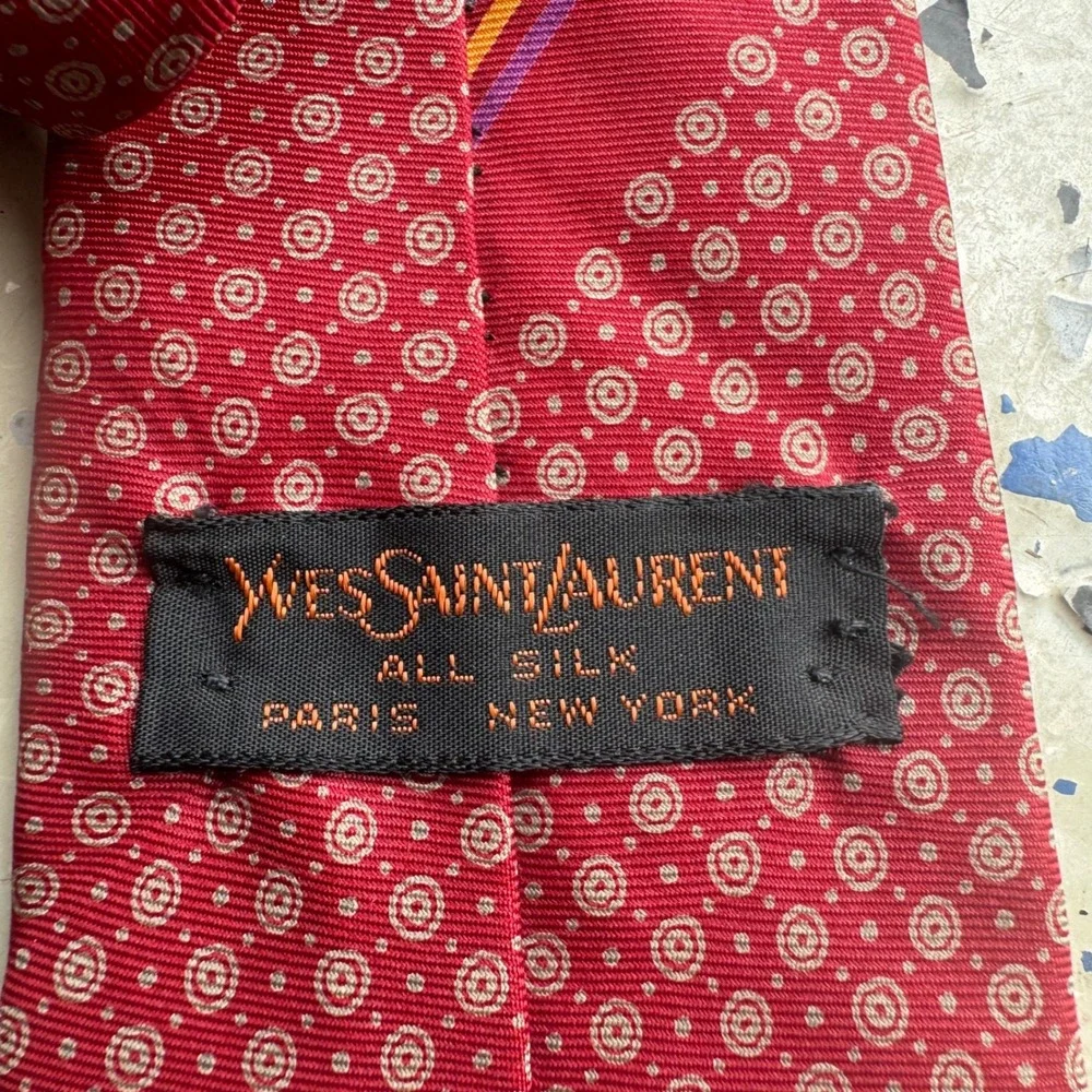 Yves Saint Laurent Vintage Mens Silk Tie Red Geometric Circle Medallion Pattern